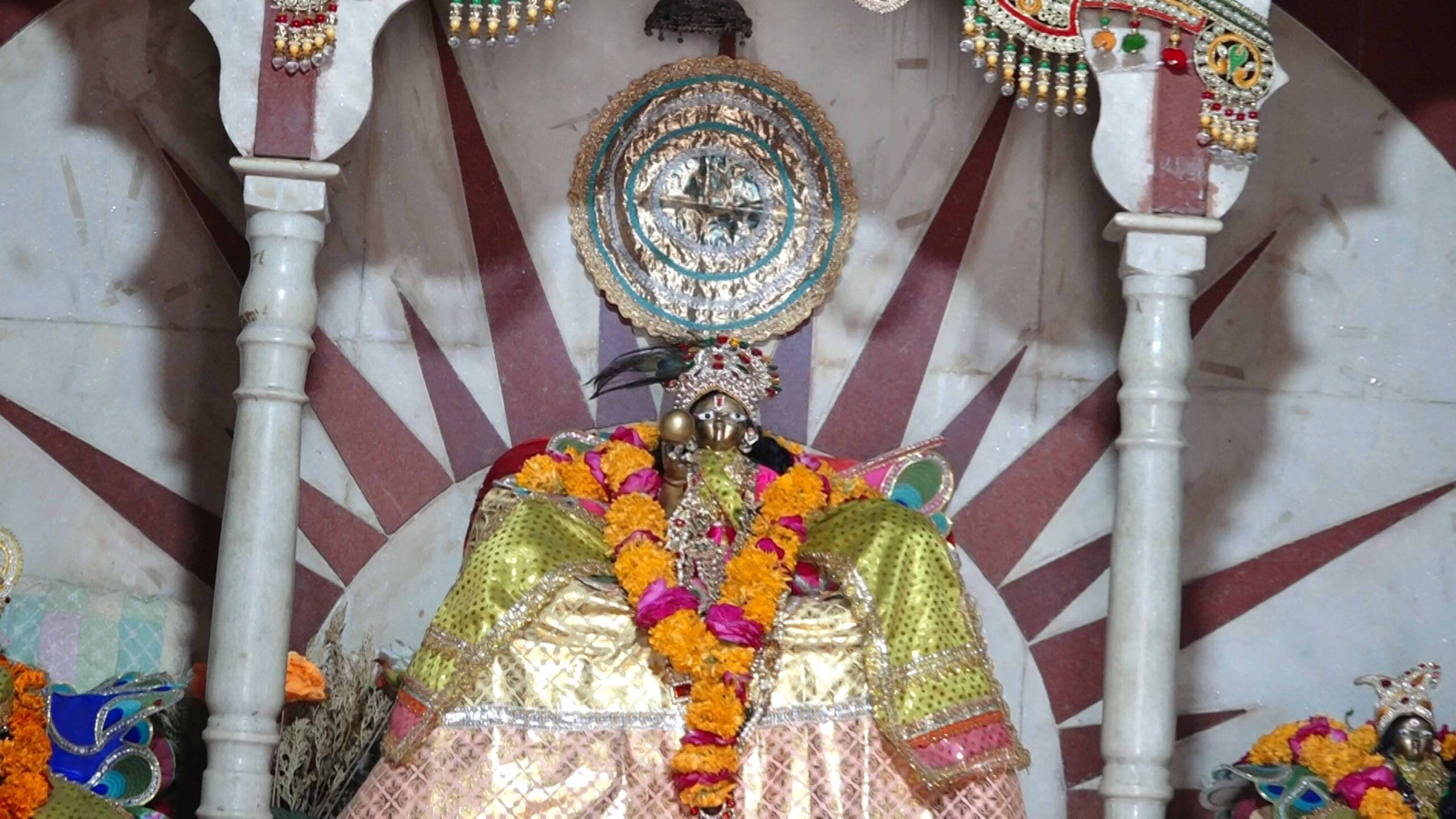Shri Lalji Maharaj Gaudham Slide 1